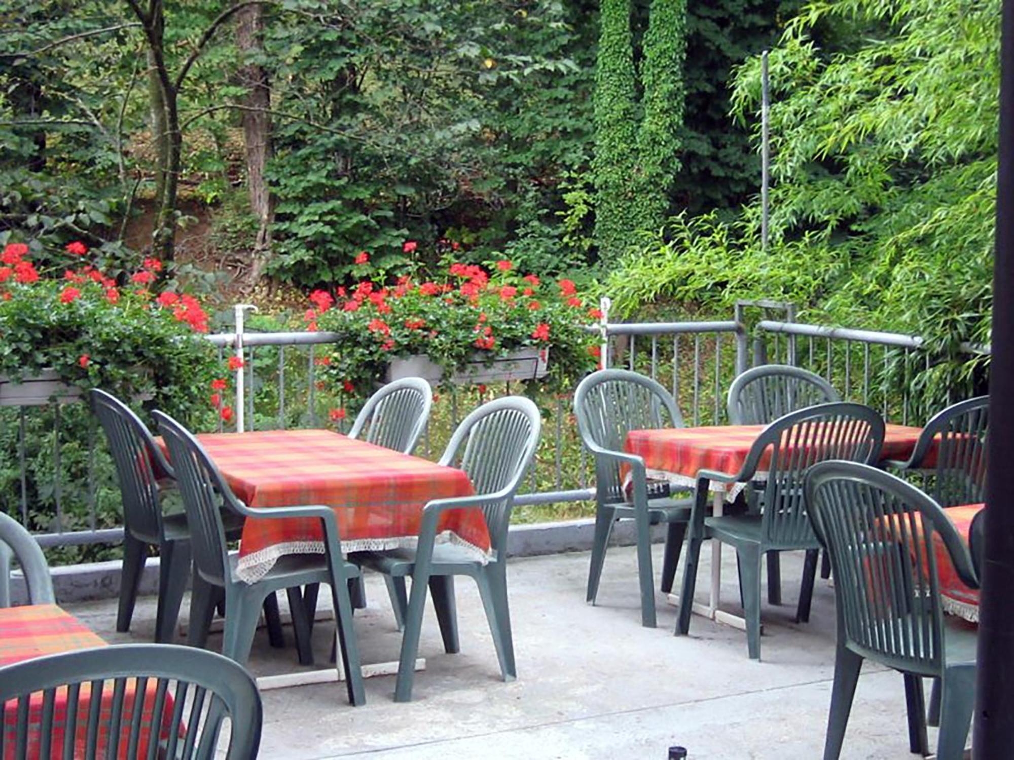 Hotel De L'Ours Вюйтбеф Экстерьер фото
